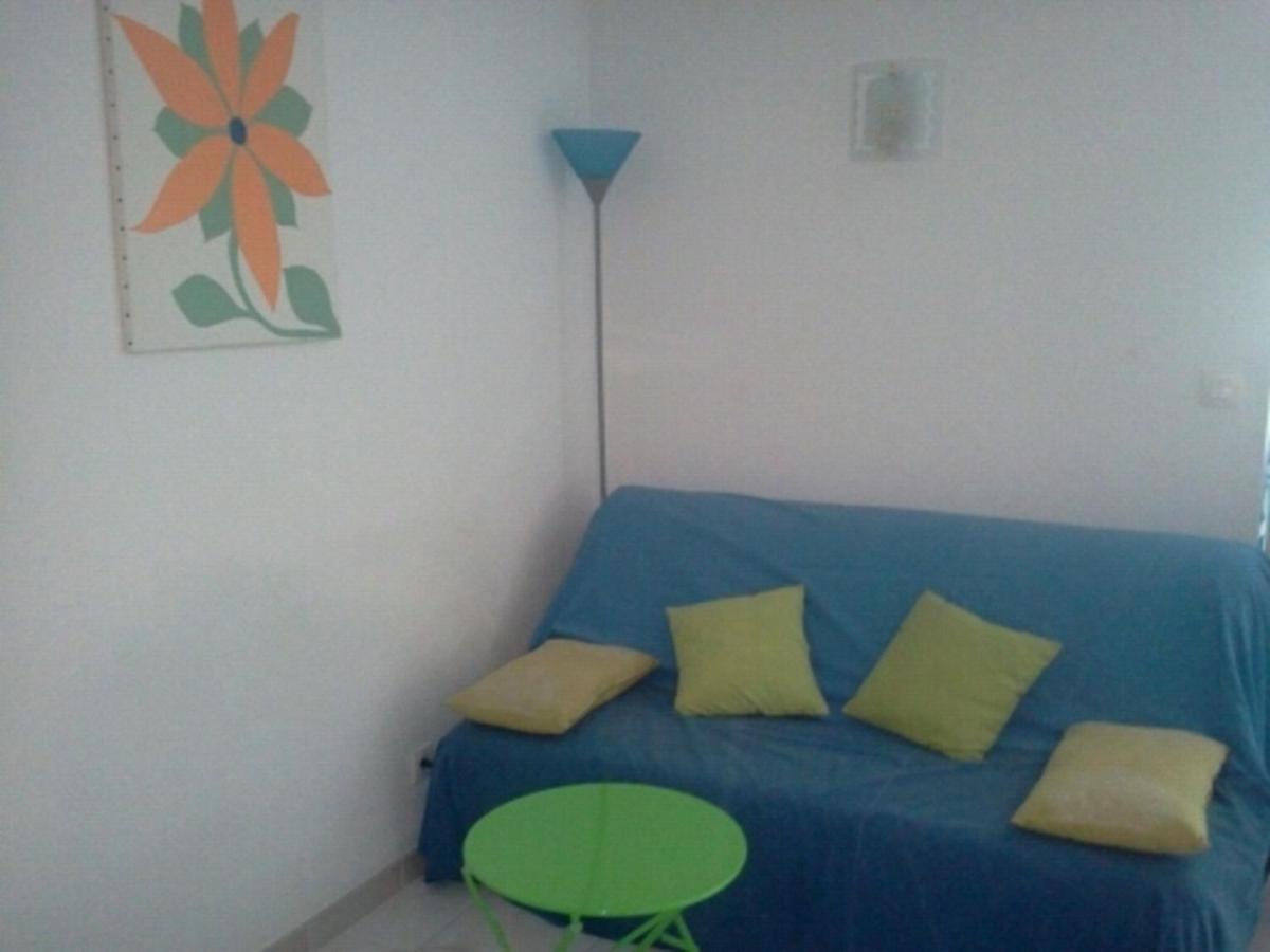 Appartement F1 Calvi A 150 Metres De La Plage Esterno foto